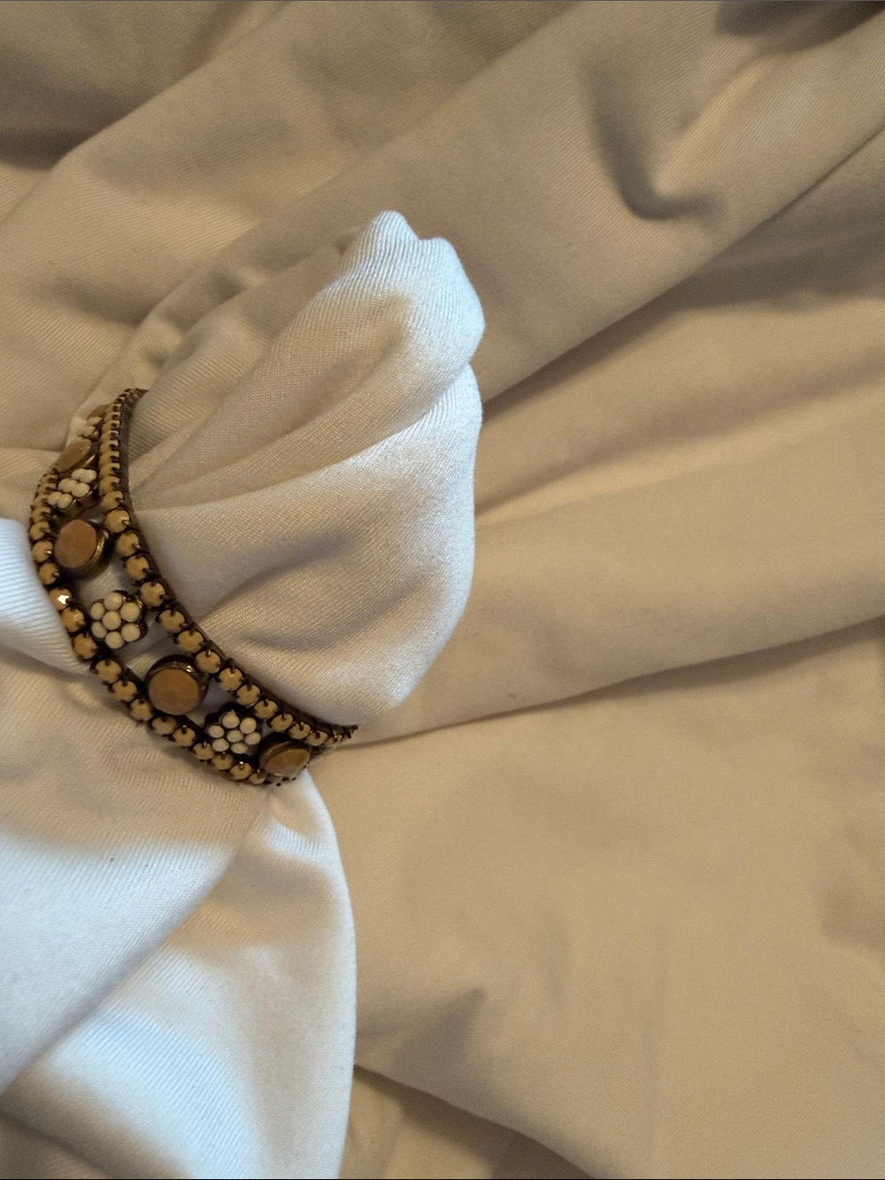 Vintage beaded tan cream white stretch bracelet